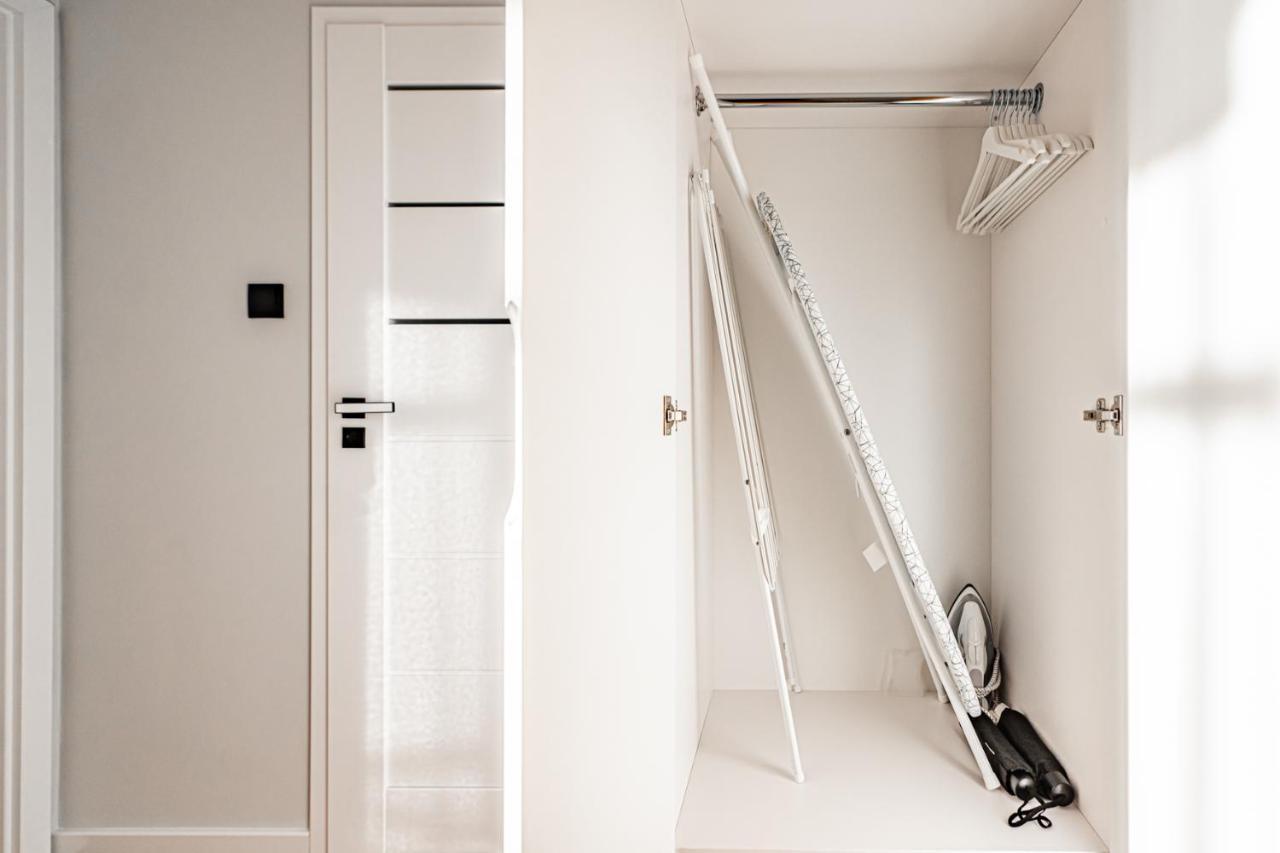Apartment 24H With Free Garage And Ac Jagielly 5 Вроцлав Экстерьер фото