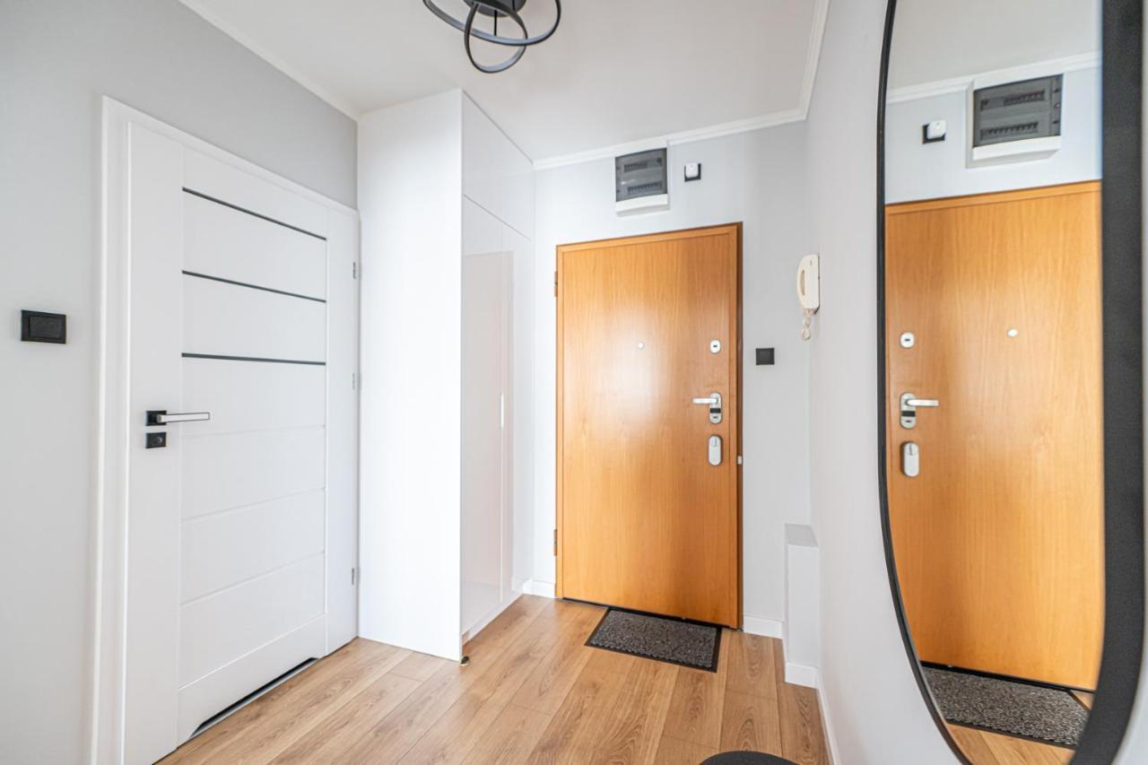 Apartment 24H With Free Garage And Ac Jagielly 5 Вроцлав Экстерьер фото