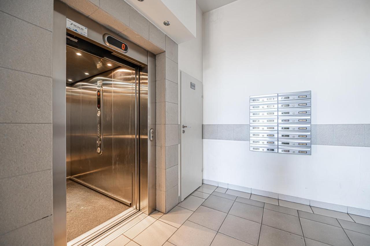 Apartment 24H With Free Garage And Ac Jagielly 5 Вроцлав Экстерьер фото